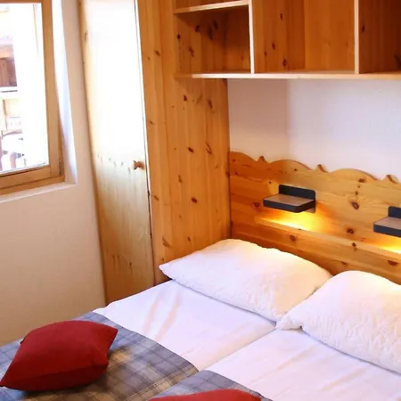 Plush With Sauna Appartement